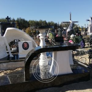 Ангел з мармуру в Ірпінь.