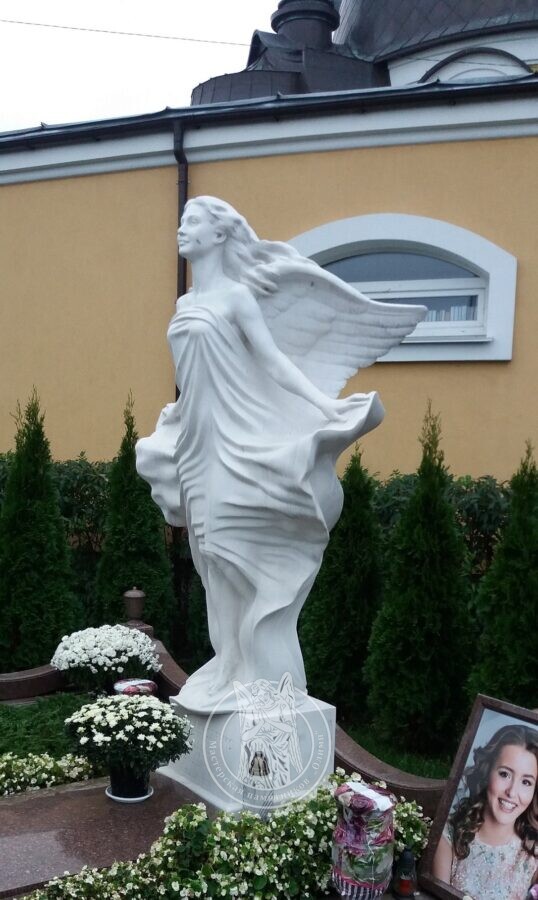 Ростова скульптура