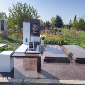 Гранитные памятники, надгробия из мрамора.  Доставка в г. Одесса, Одесская область.