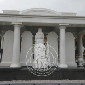 ΡΠΊΠ»Π΅ΠΏ Ρ ΠΊΡΡΡΠ΅ΠΉ ΠΈ ΠΊΠΎΠ»ΠΎΠ½Π½Π°ΠΌΠΈ ΠΈΠ· ΠΌΡΠ°ΠΌΠΎΡΠ°