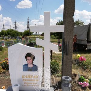 Гранітні пам'ятники, мармурові вироби з доставкою до Харкова та Харківської області.